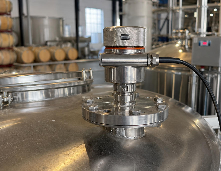 JWrada® Radar Level Meter for Tank Level Measurement Application Case of JWrada® Level Meters in a Winery: Precise Level Management from Fermentation Tanks to Wine Storage Tanks