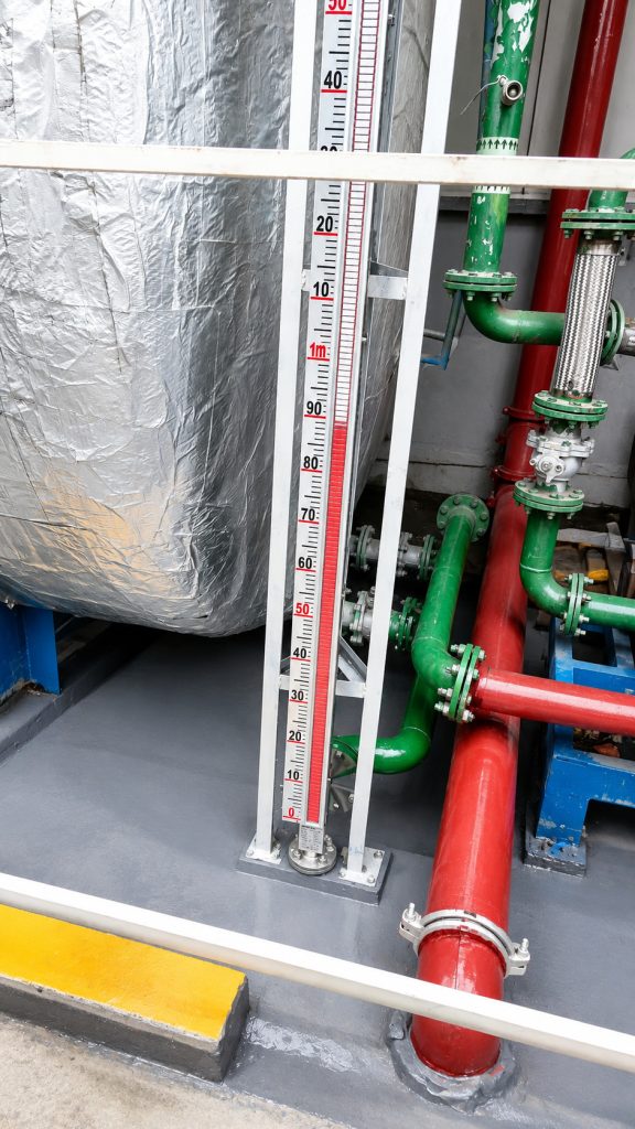 Magnetic Level Gauge Application in Refineries: A Reliable Solution for High-Temperature and High-Pressure Liquid Level Measurement