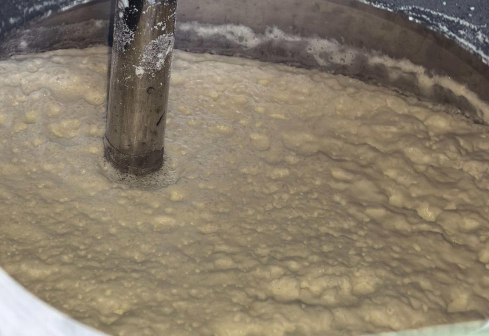How to Solve Level Measurement Challenges in Sugar Dissolving Tanks? JWrada®-35 Radar Level Transmitter Application Solution