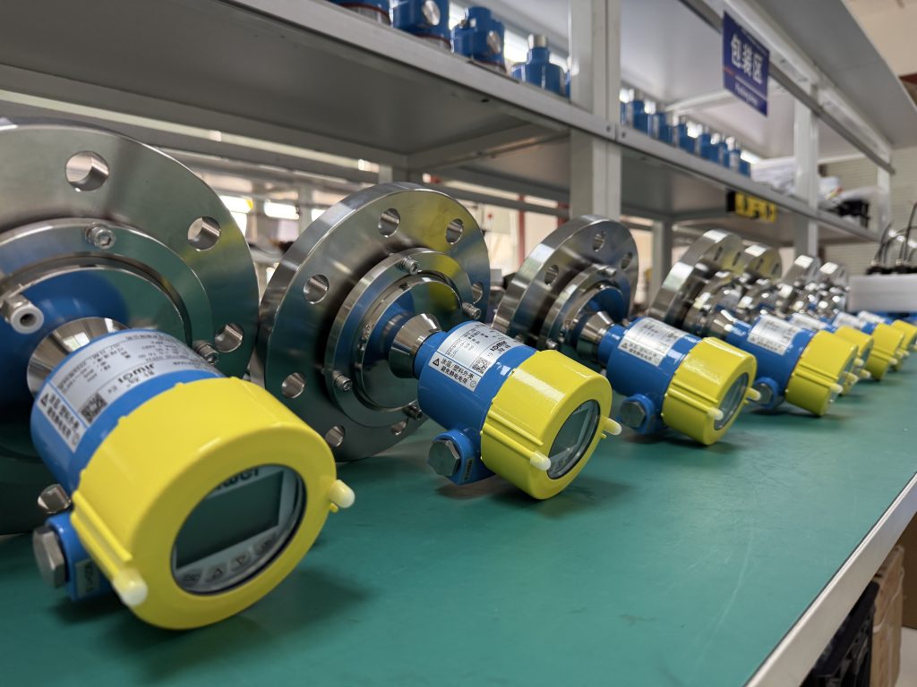 JWrada-34 Radar Level Meter with Air Purge and Adjustable Flange for Raw Meal Silo Level Measurement in the Cement Industry